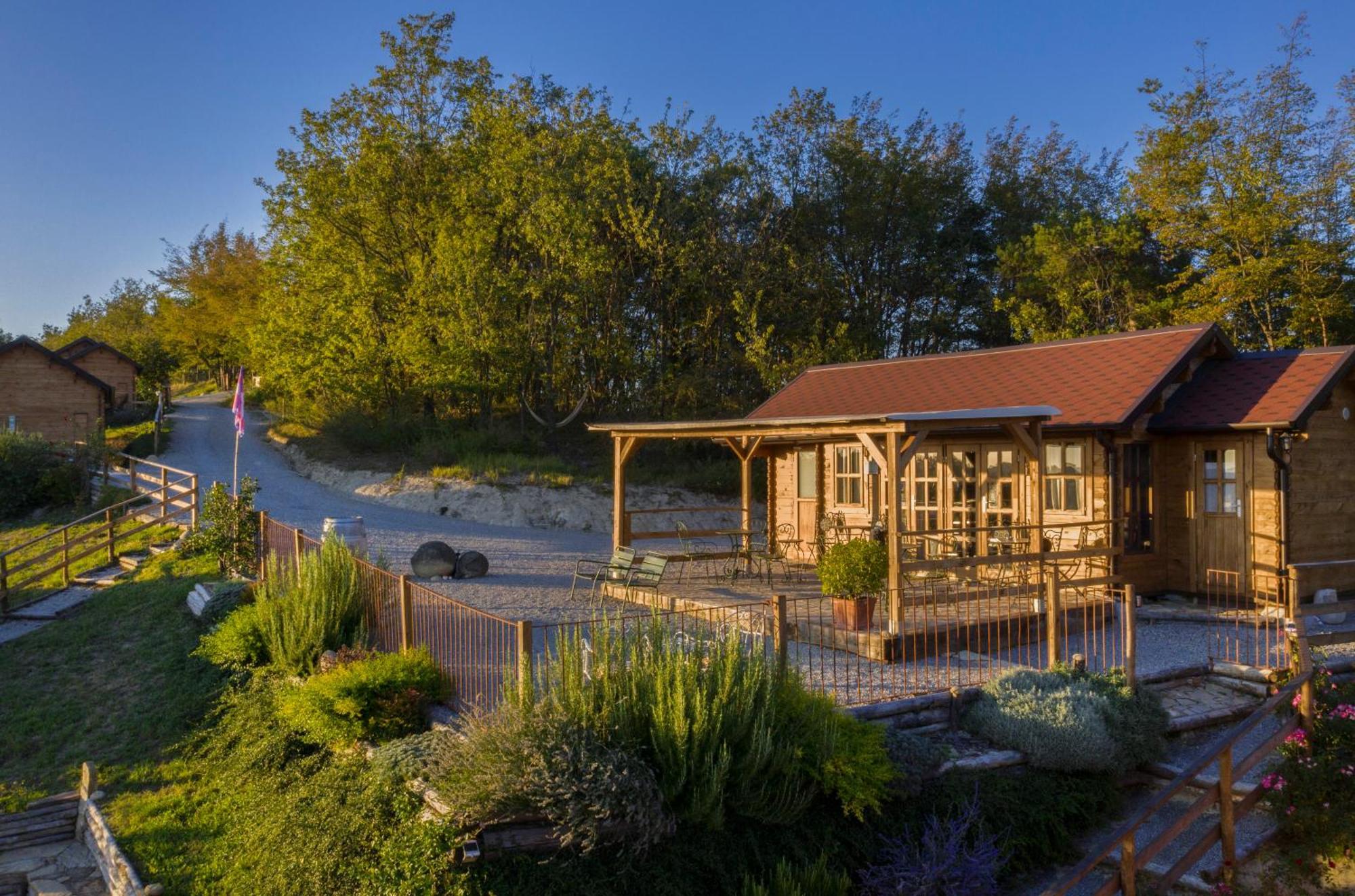 Pian Del Mund Hotel Borgomale Екстериор снимка